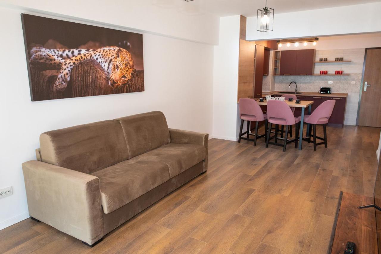 Bg Luximmo Apartments คลูจ-นาโปกา ภายนอก รูปภาพ