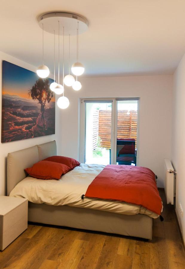 Bg Luximmo Apartments คลูจ-นาโปกา ภายนอก รูปภาพ