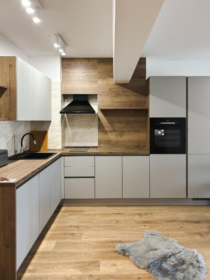 Bg Luximmo Apartments คลูจ-นาโปกา ภายนอก รูปภาพ
