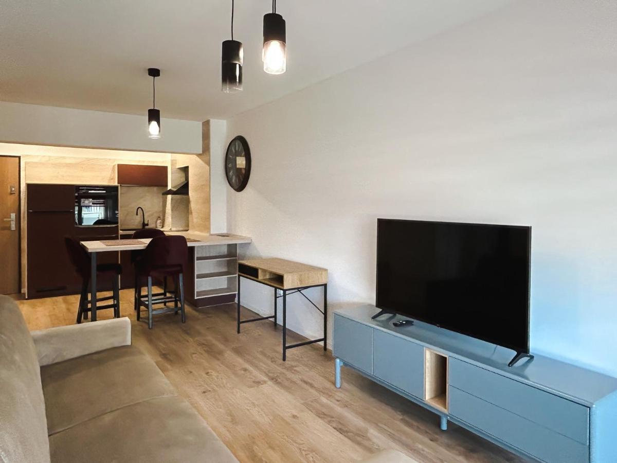 Bg Luximmo Apartments คลูจ-นาโปกา ภายนอก รูปภาพ