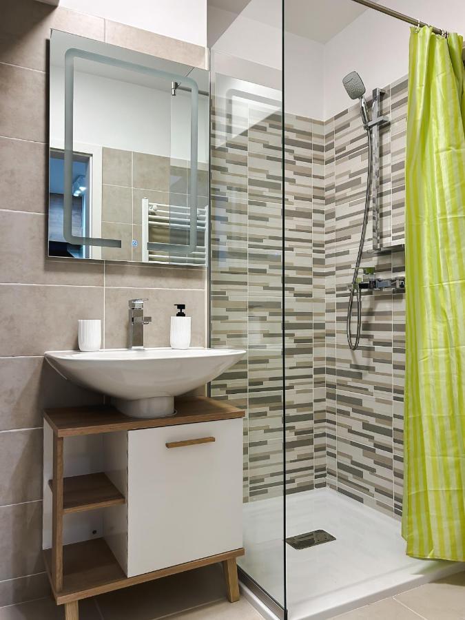 Bg Luximmo Apartments คลูจ-นาโปกา ภายนอก รูปภาพ