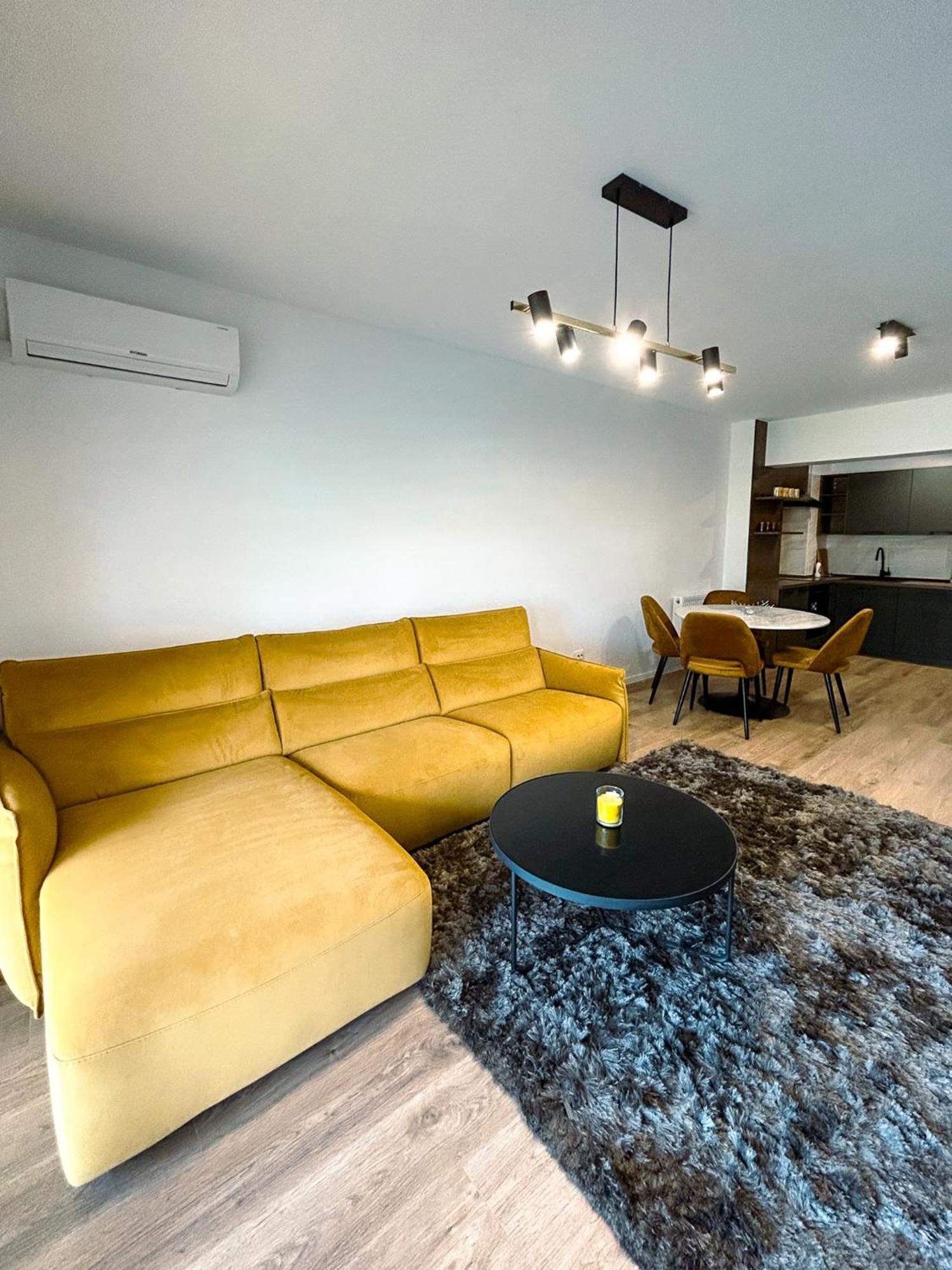 Bg Luximmo Apartments คลูจ-นาโปกา ภายนอก รูปภาพ